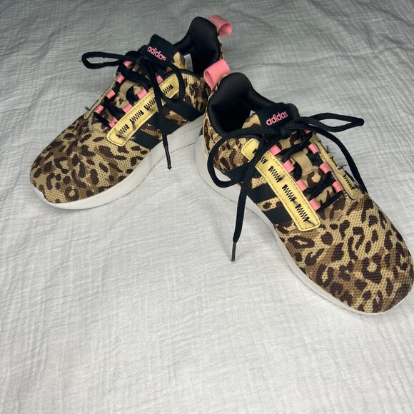 ADIDAS GIRLS Racer TR21 Leopard Running Shoe SIZE 2 - Picture 2 of 9